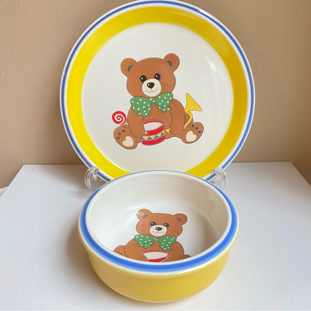 Mikasa Teddy CC004 child’s plate and bowl set with colorful teddy bear and drum